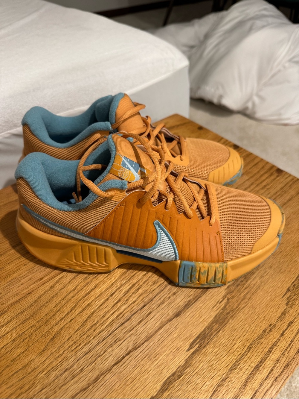 Women’s Nike Pickleball Sneakers 9.5 and never worn